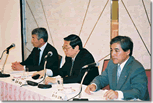 岩ア 榮先生